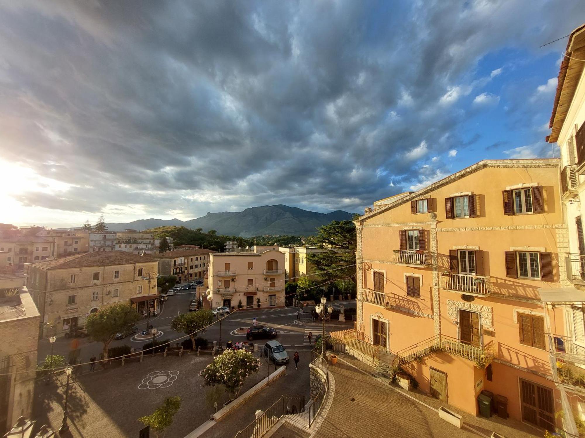 Le Scalette Apartment Minturno Bagian luar foto
